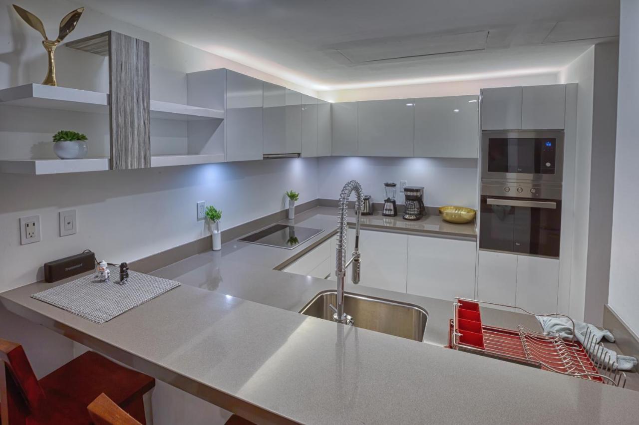 Astonishing Condo With Balcony In A Private Complex With Pool And Gym Playa del Carmen Exterior photo