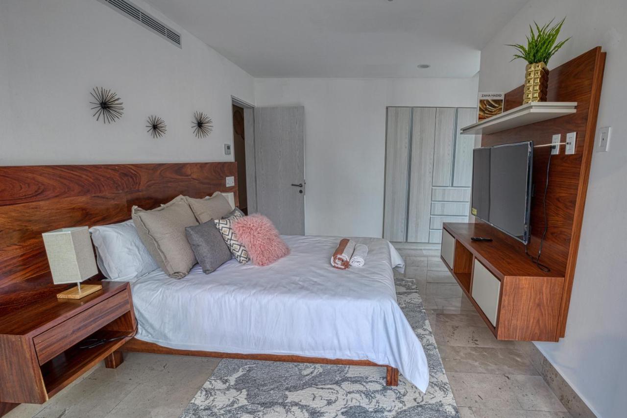 Astonishing Condo With Balcony In A Private Complex With Pool And Gym Playa del Carmen Exterior photo