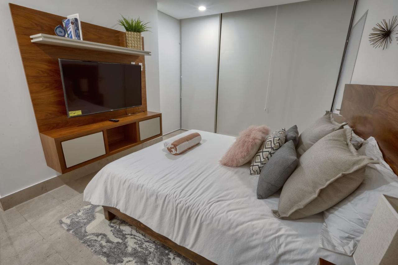 Astonishing Condo With Balcony In A Private Complex With Pool And Gym Playa del Carmen Exterior photo
